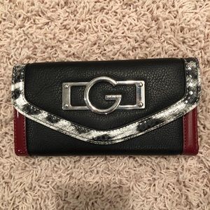 NWOT G By Guess Womens Wallet